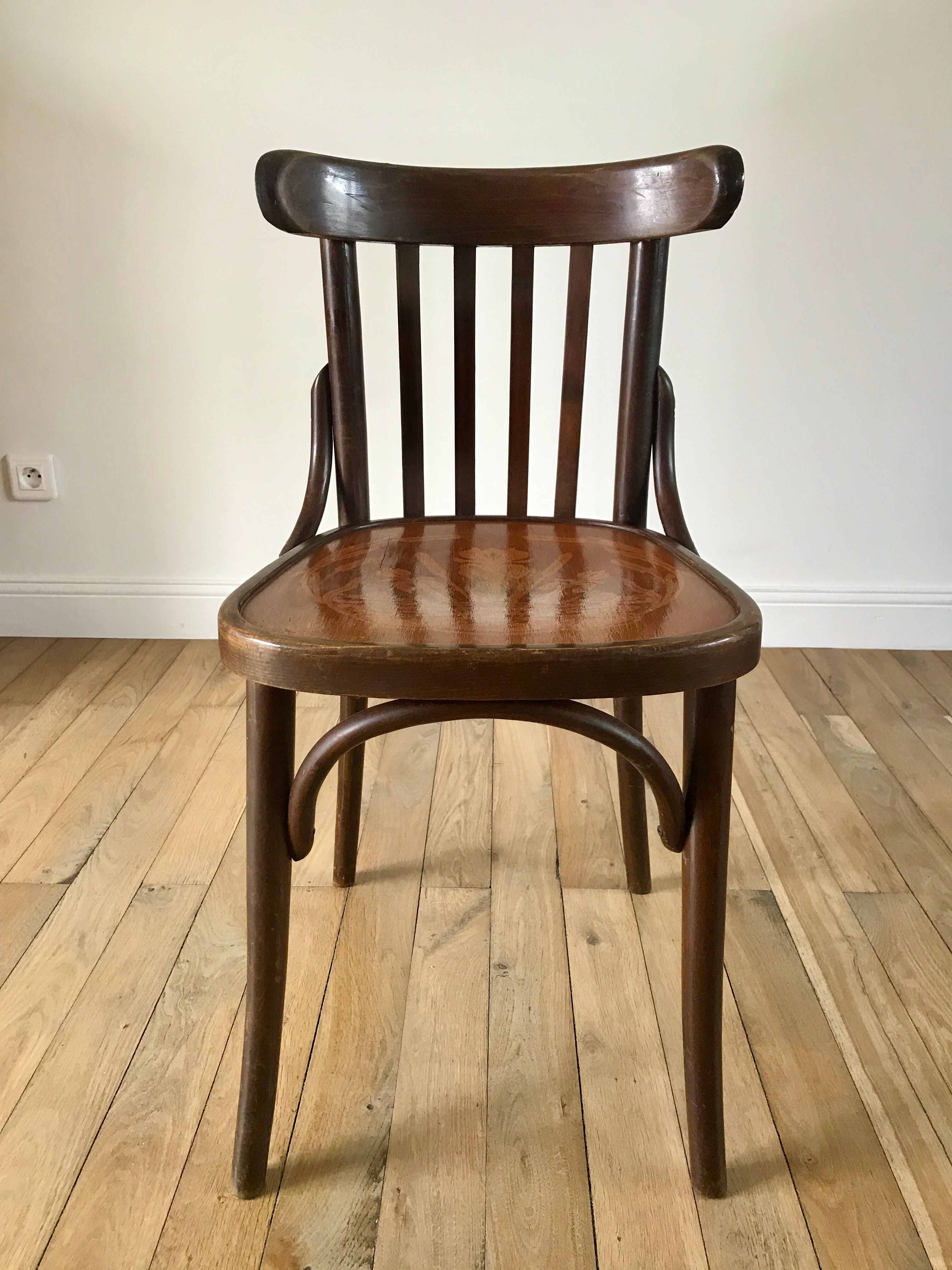 Curved wooden bistro chair 40s 50s