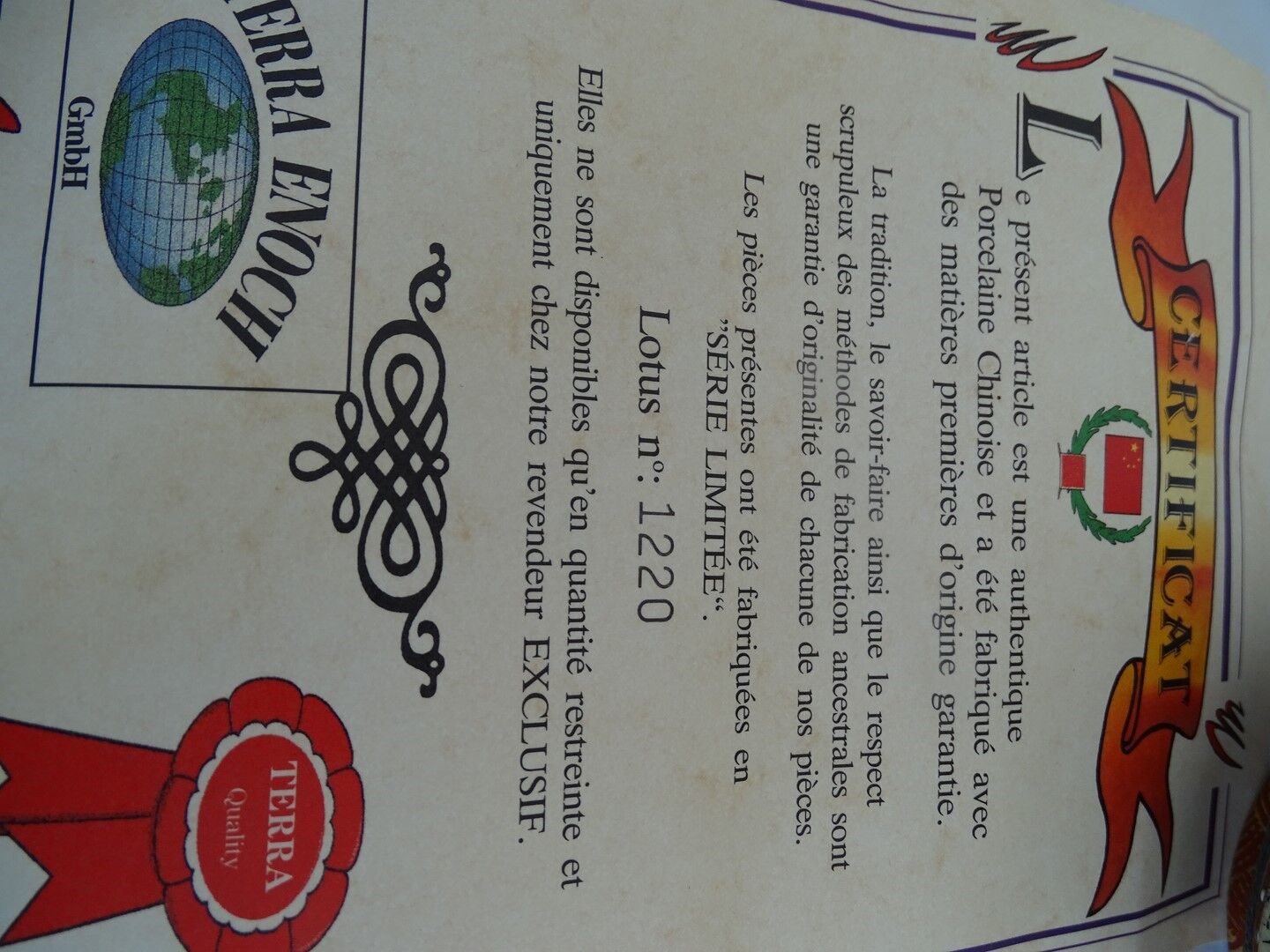 Satsuma vase in porcelain, Japan. Limited edition