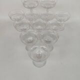 12 coupes à champagne en cristal de baccarat, XIX ème siècle.