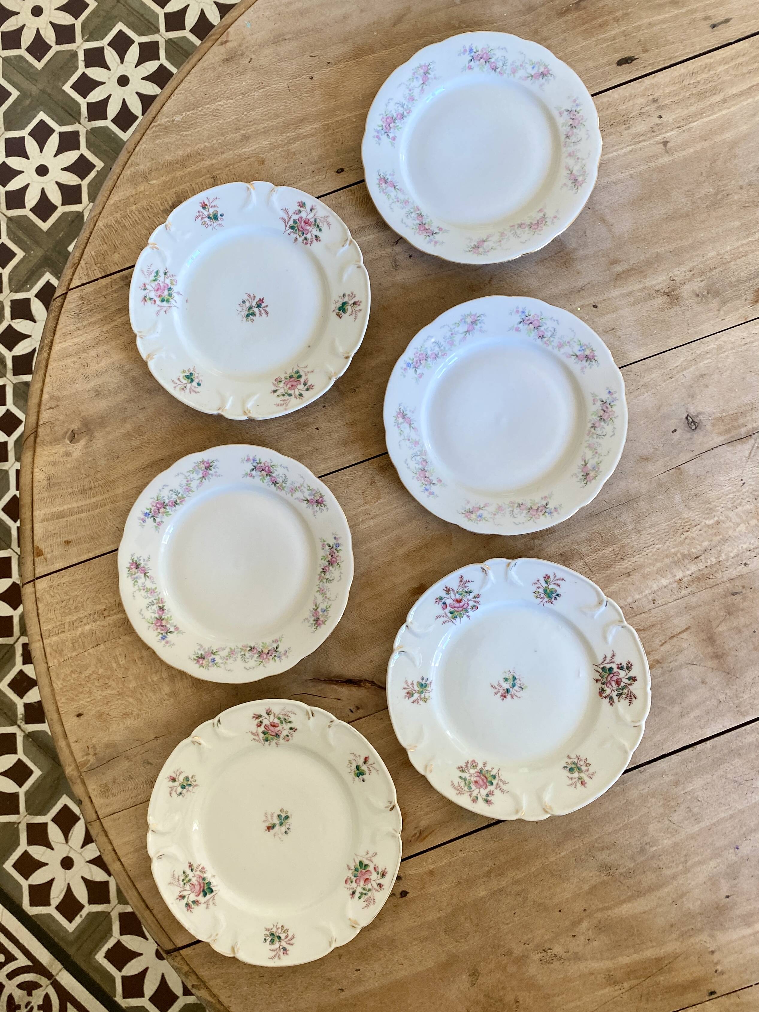 Lot de 6 assiettes à dessert vintage Dépareillées
