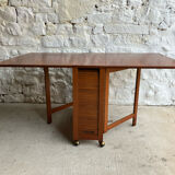 Folding dining table
