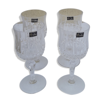 Set de 4 verres à vin estampillés Cristal de Sèvres modèle Savannah H 16 cm