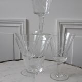 Set of 4 crystal glasses engraved 60s