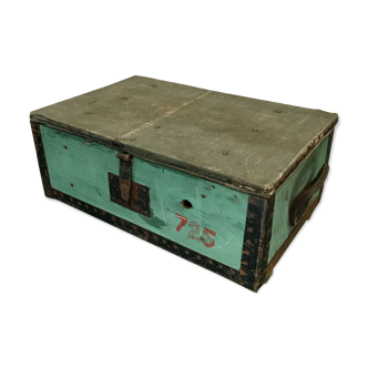 Trunk no.725