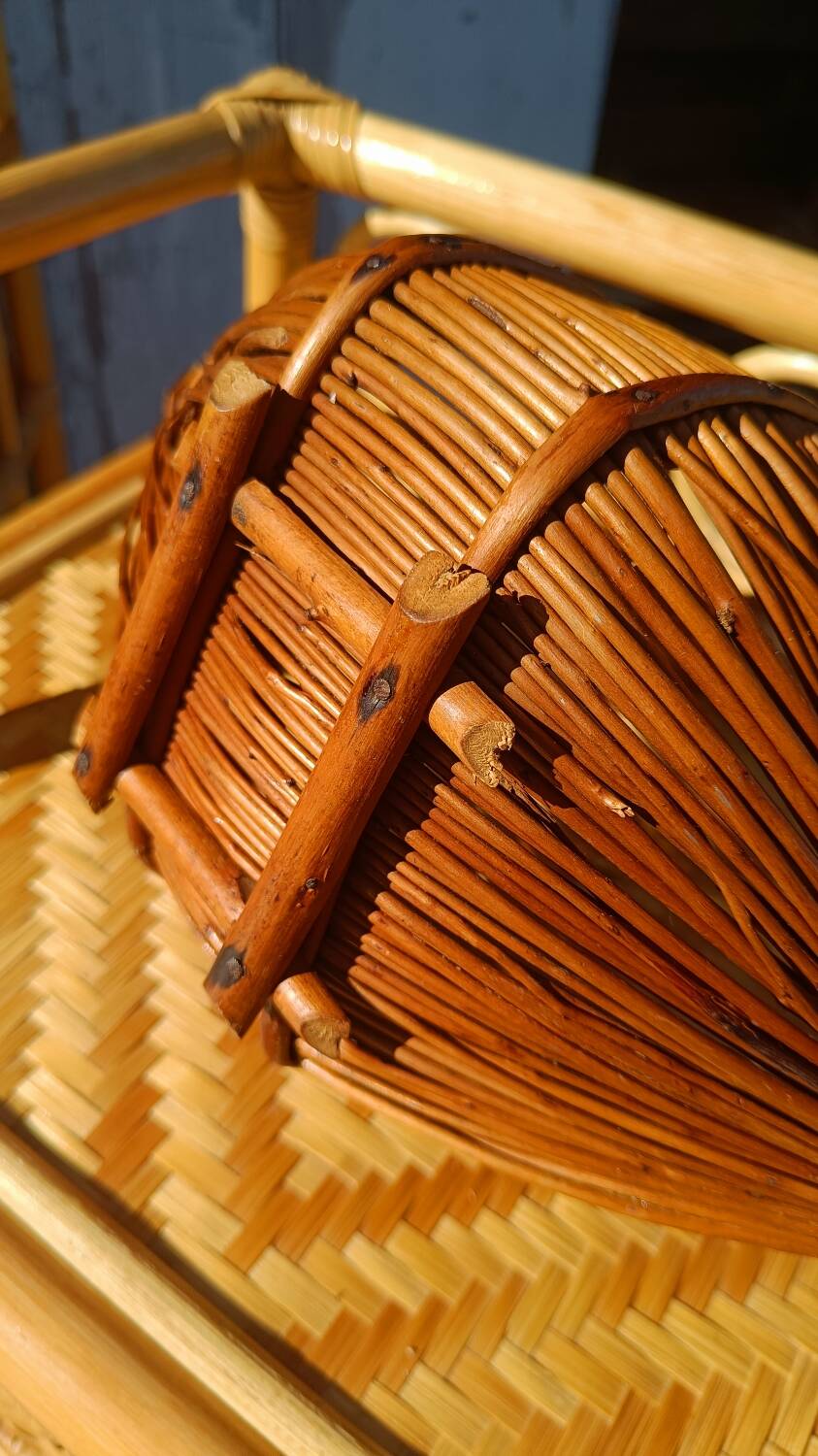 Vintage rattan fruit basket – bohemian antique basket from the 1960s