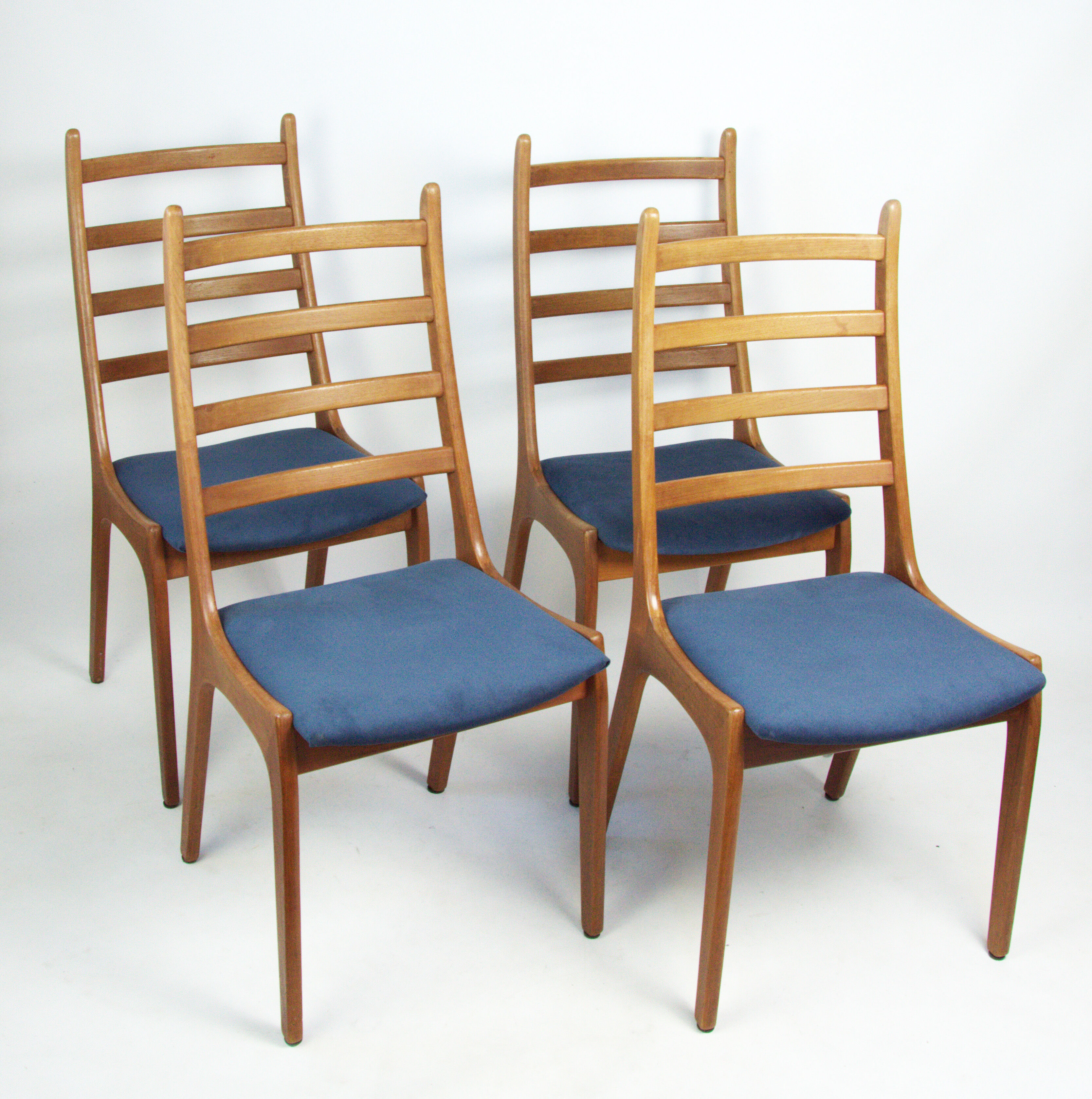 Ensemble de quatre chaises, K.S. Mobelfabrik, Danemark, années 1960