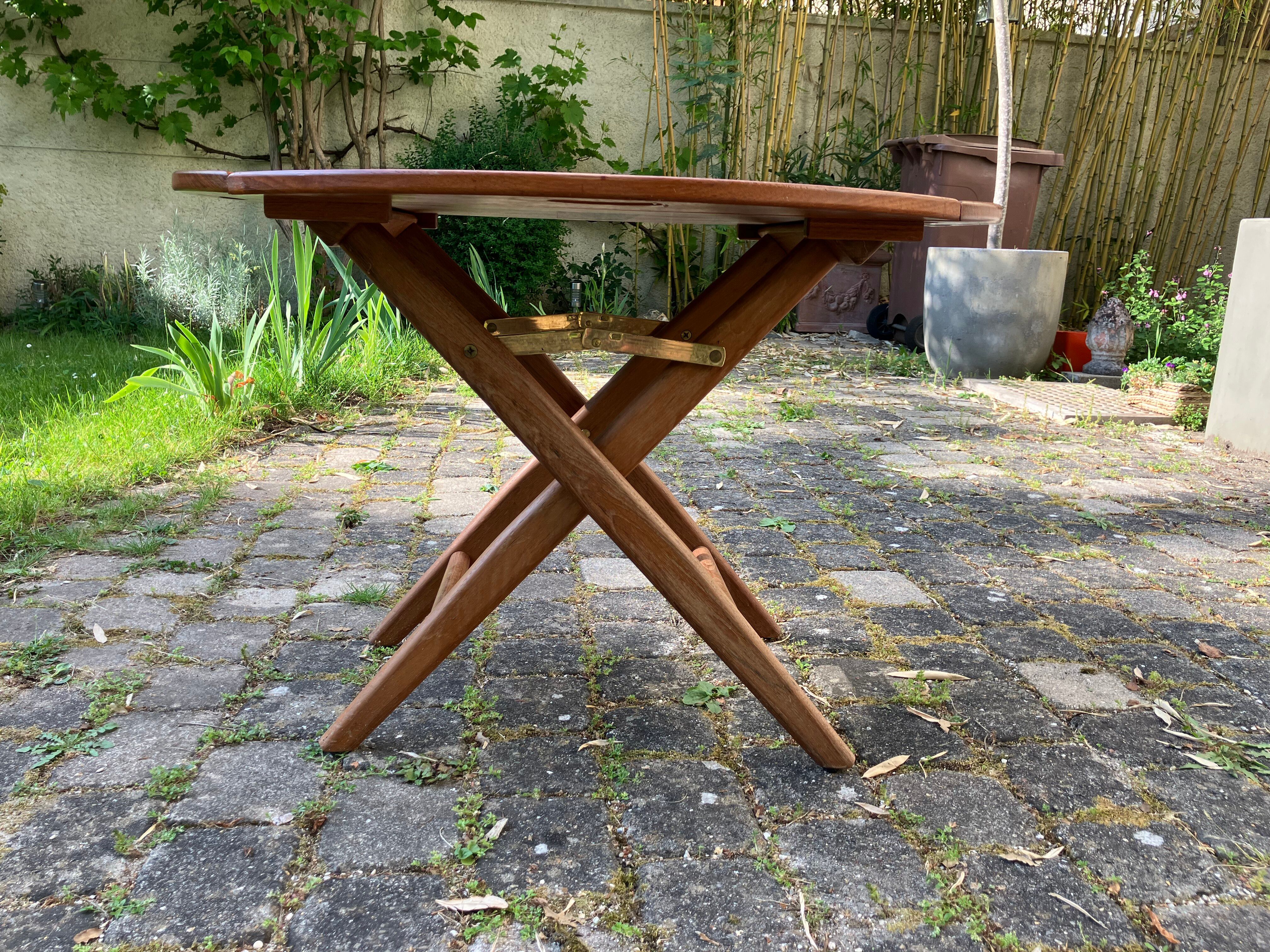 Butler tray table