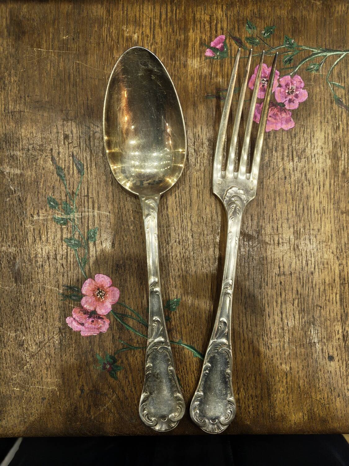 Christofle spoons and forks from the Chrysanthème model.