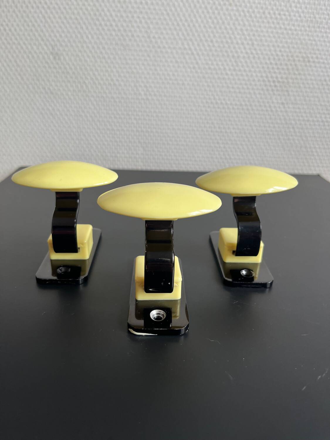 3 patères Evenlux France année 60