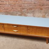 Lowborard row of the 60s"