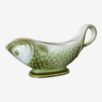 Old fish-shaped saucière