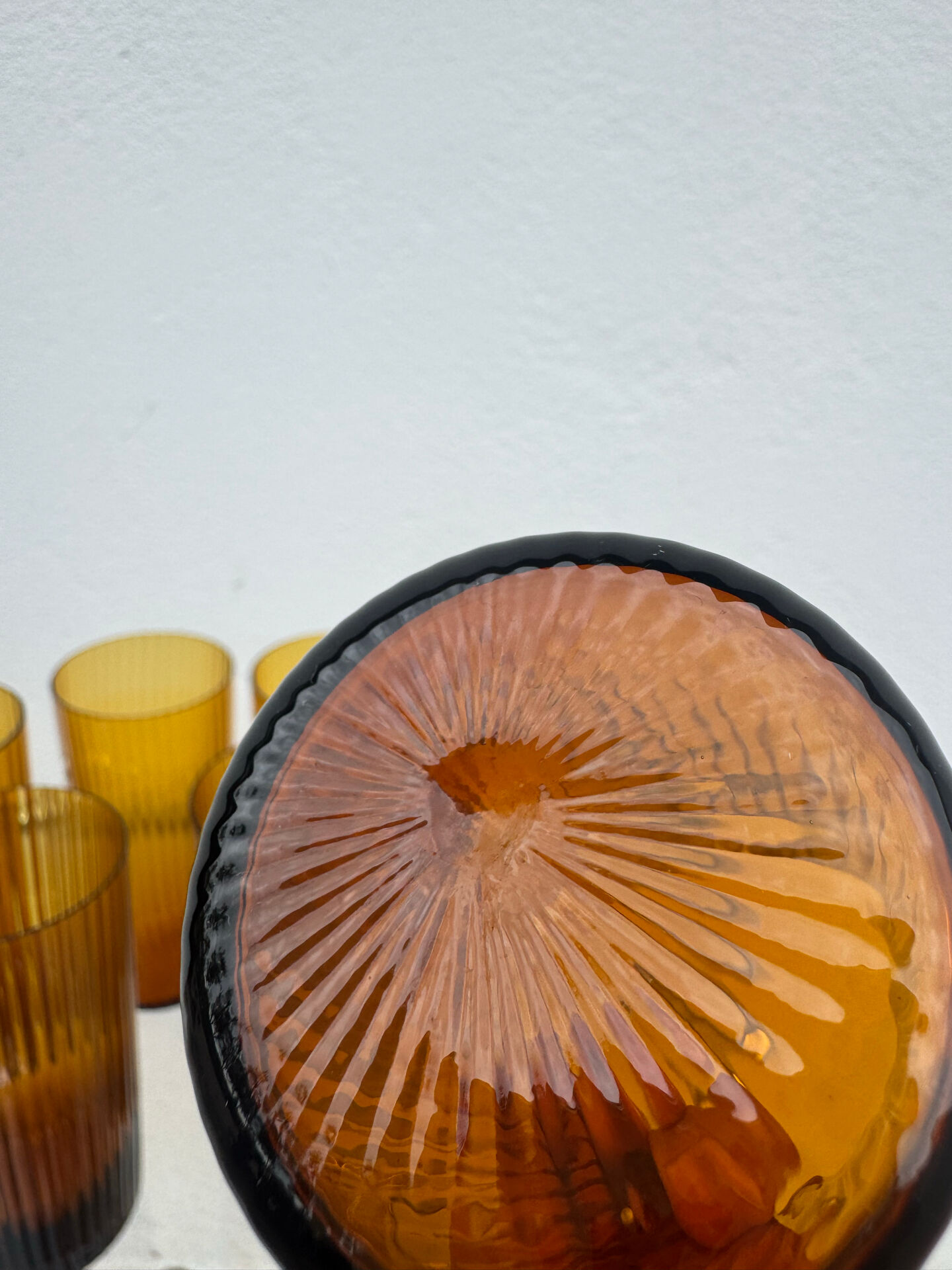 Verres ambrés soufflés années 60