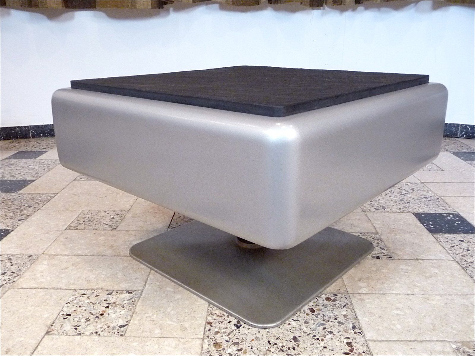 Chaises longues System 350 et table d'appoint par Herbert Hirche pour Mauser, 1974, ensemble de 3