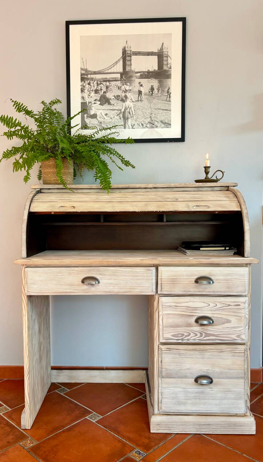 Charmant bureau en pin