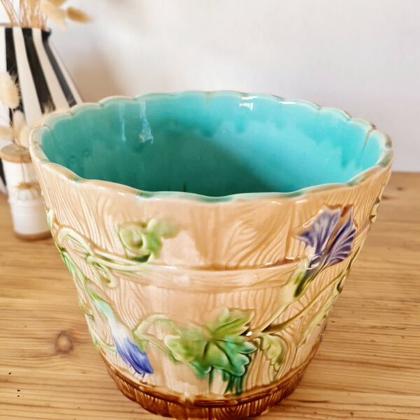 Cache pot en barbotine Art Nouveau