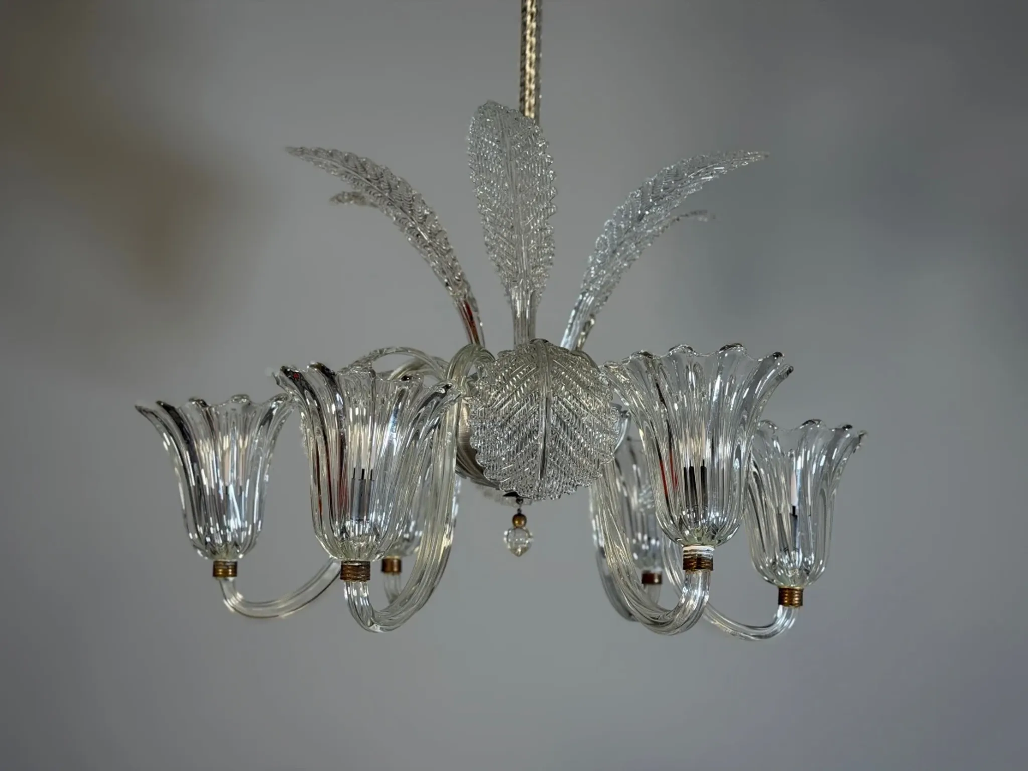 Venetian Art Deco chandelier made of Murano glass, circa 1930.