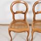Paire de chaises cannées, en bois