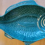 Ceramic serving flat plate in the shape of green fish