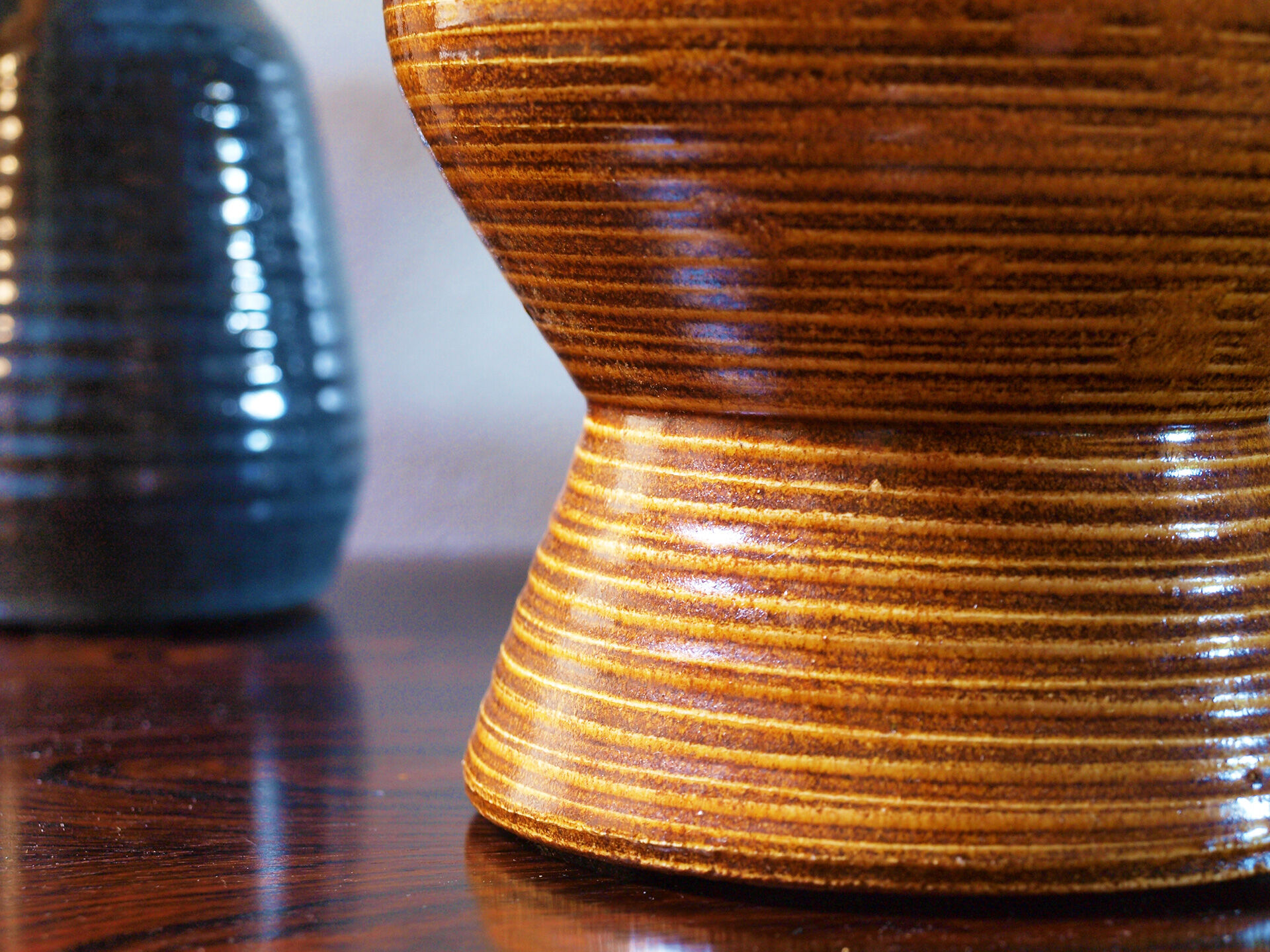 Ceramic flower-picnic vase of the potters of Accolay