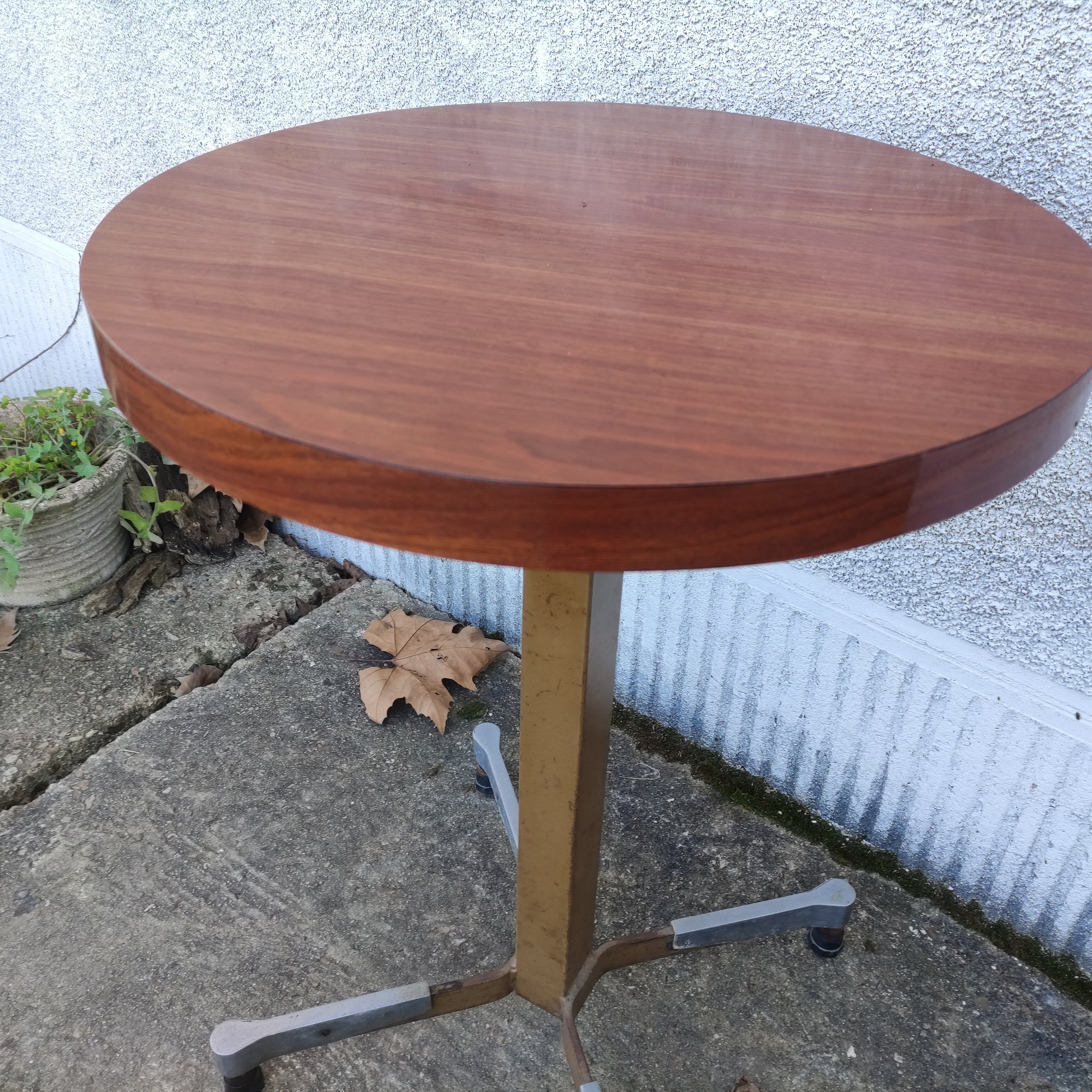 Table de bistrot ronde, guéridon