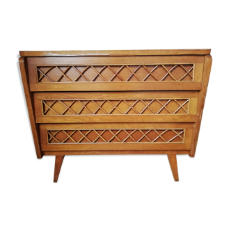 Convenient wood and rattan compass feet