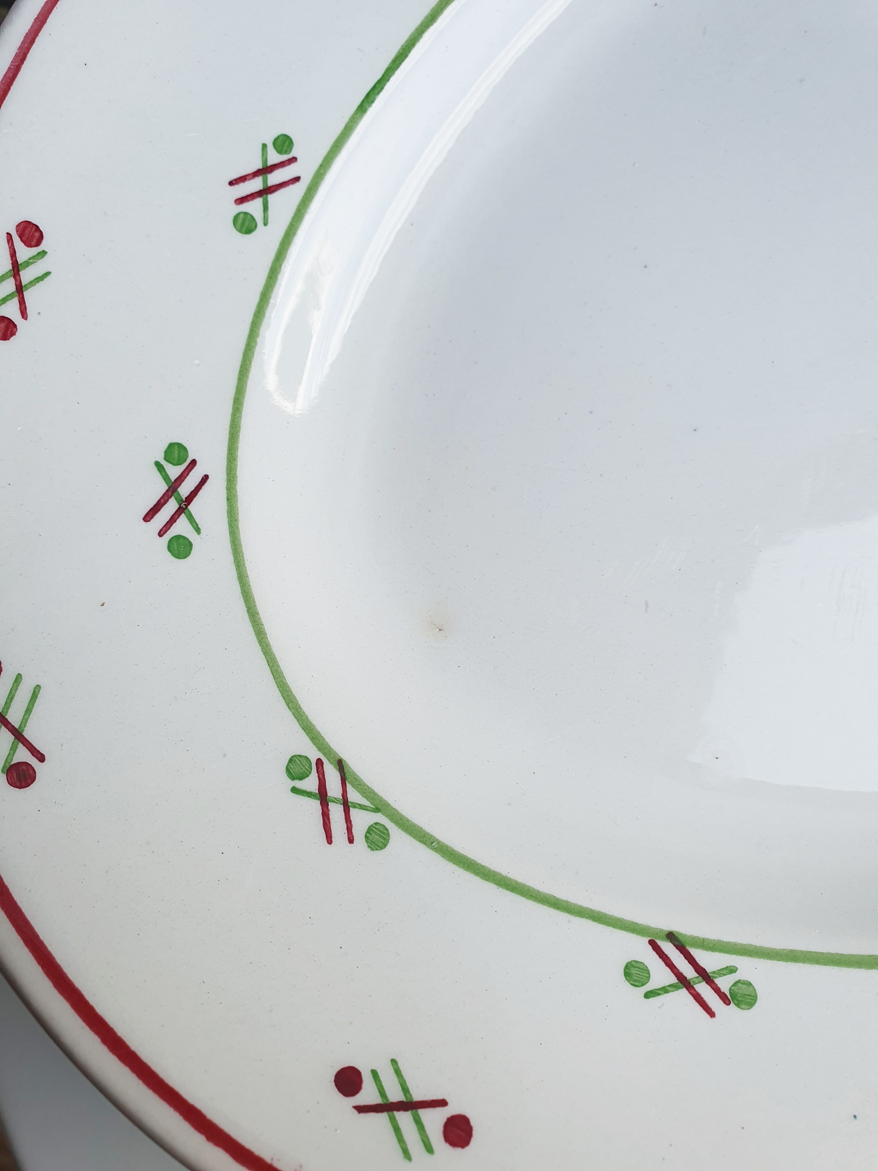 Lot de deux plats en céramique