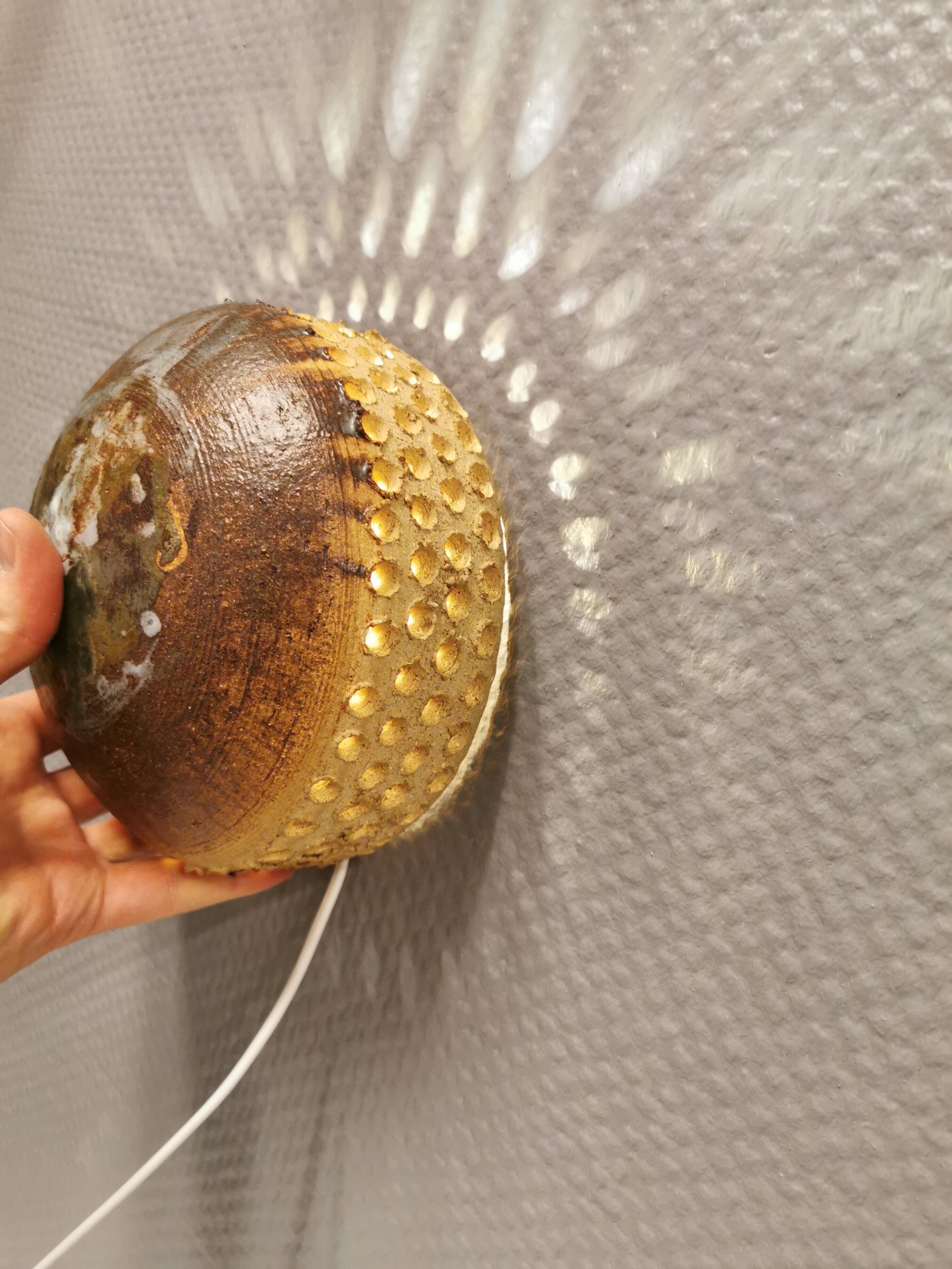 Small ceramic wall light, Danish and estimated from the 1970s.