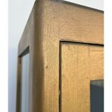 Pharmacy display cabinet