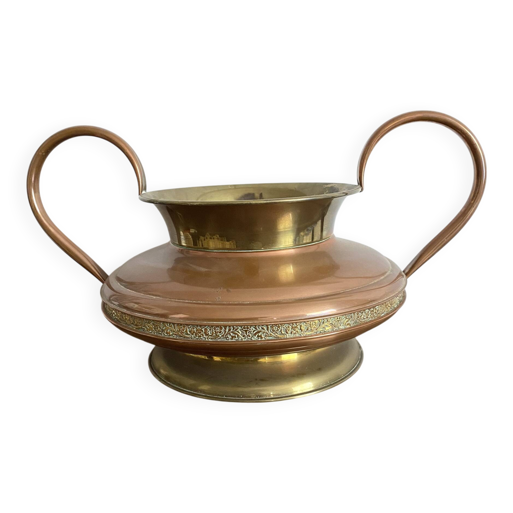 Large amphora or vintage planter in copper and brass