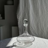 Flared decanter with round cap