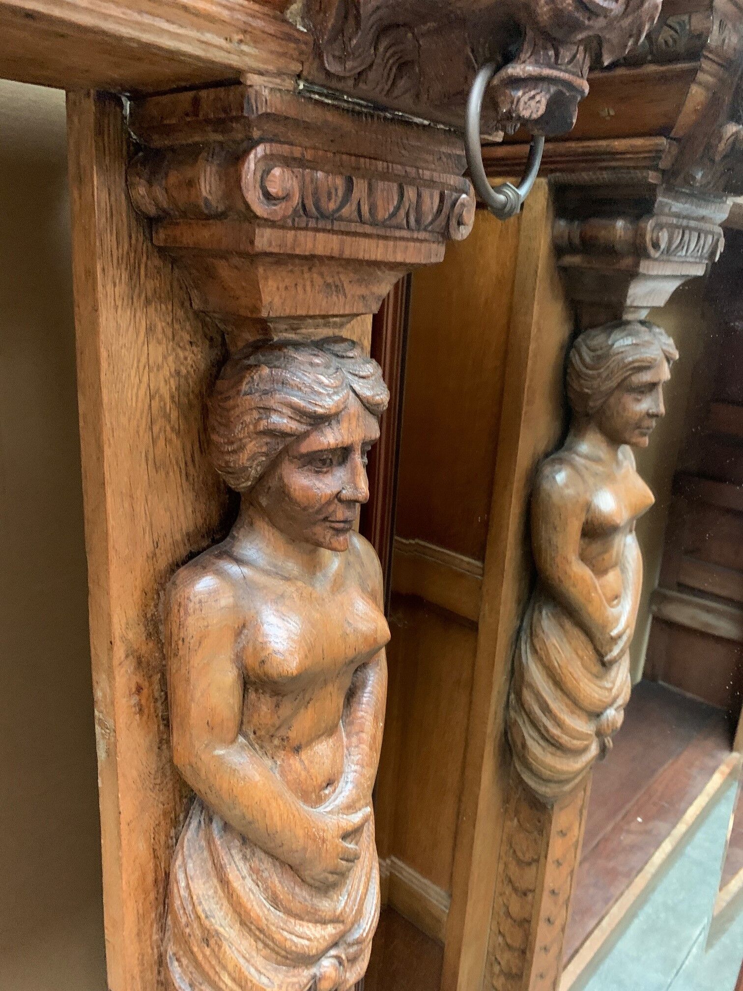 Renaissance style fireplace gate