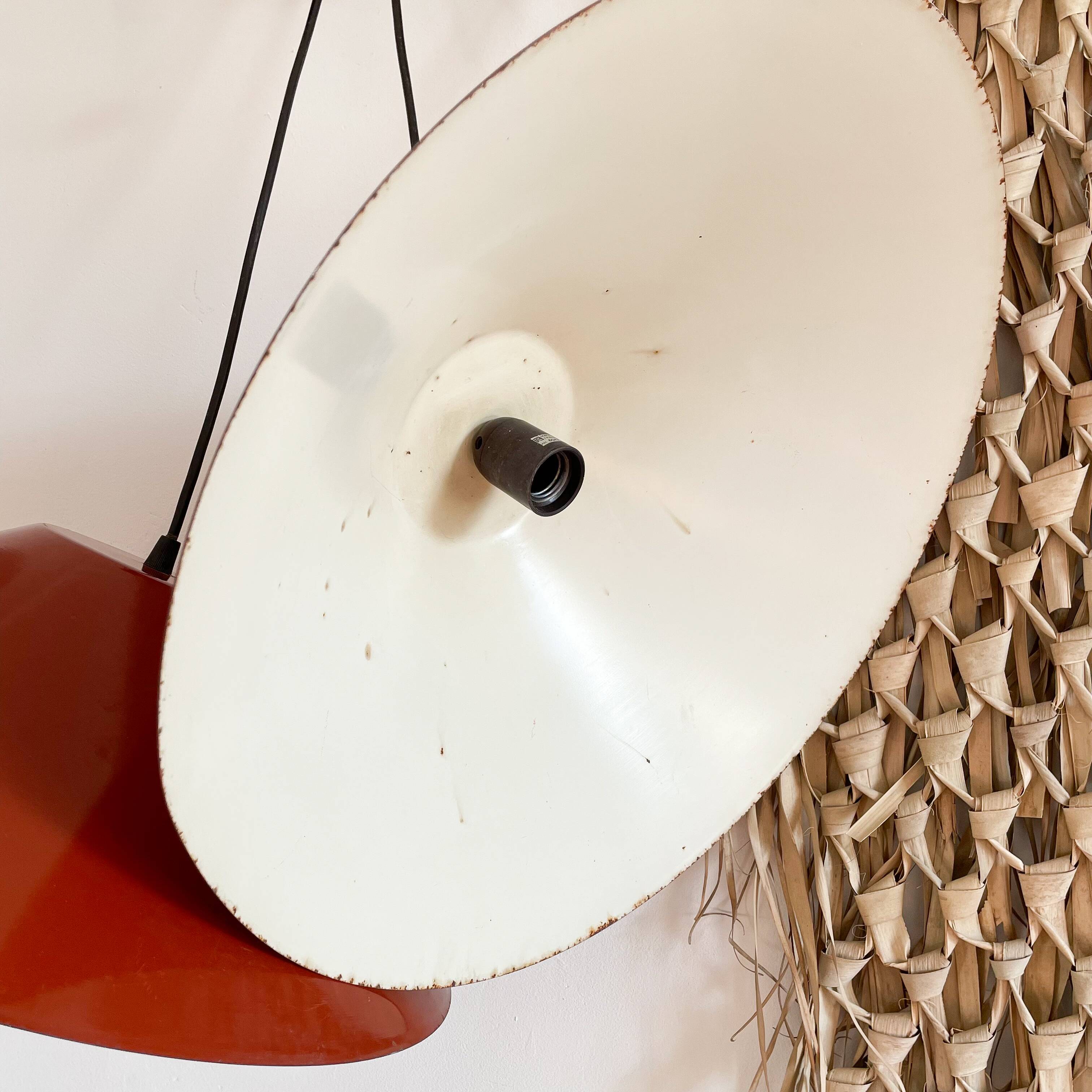 Suspension vintage en métal terracotta