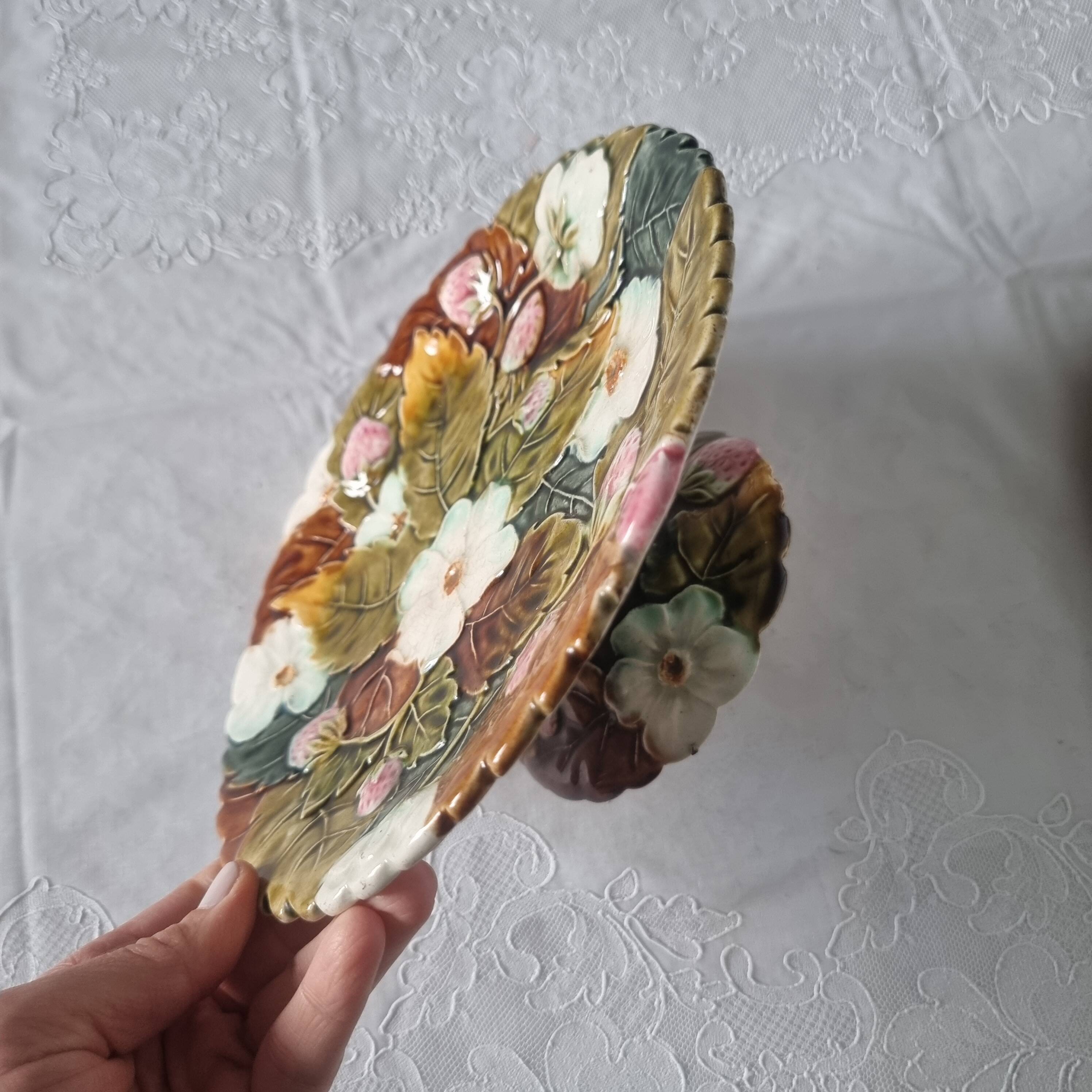 Set of 6 french onnaing barbonite ceramic plates and cake plate