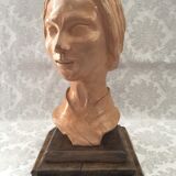 Bust in raw earth of atelier bust face of woman signed j.c.g.