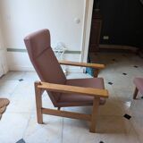 Wegner GE-163A et repose-pieds.