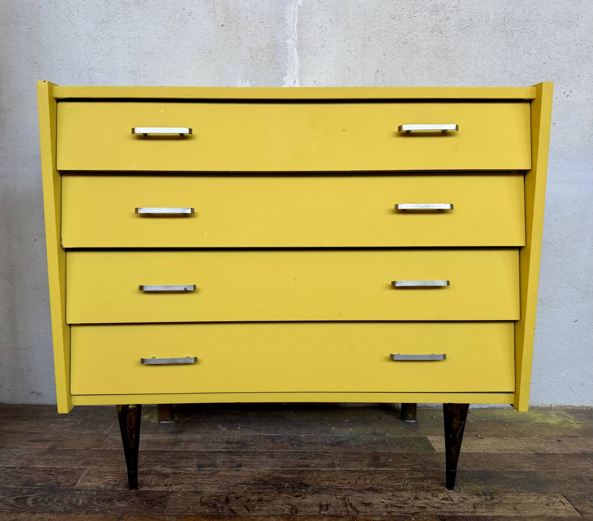 Commode jaune vintage style scandinave