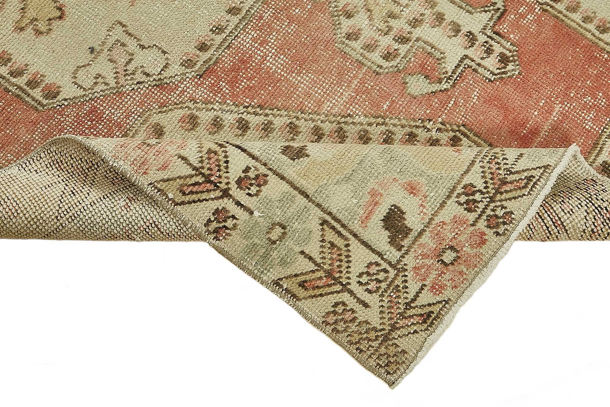 Turkish Vintage Anatolian Rug 136 cm x 213 cm