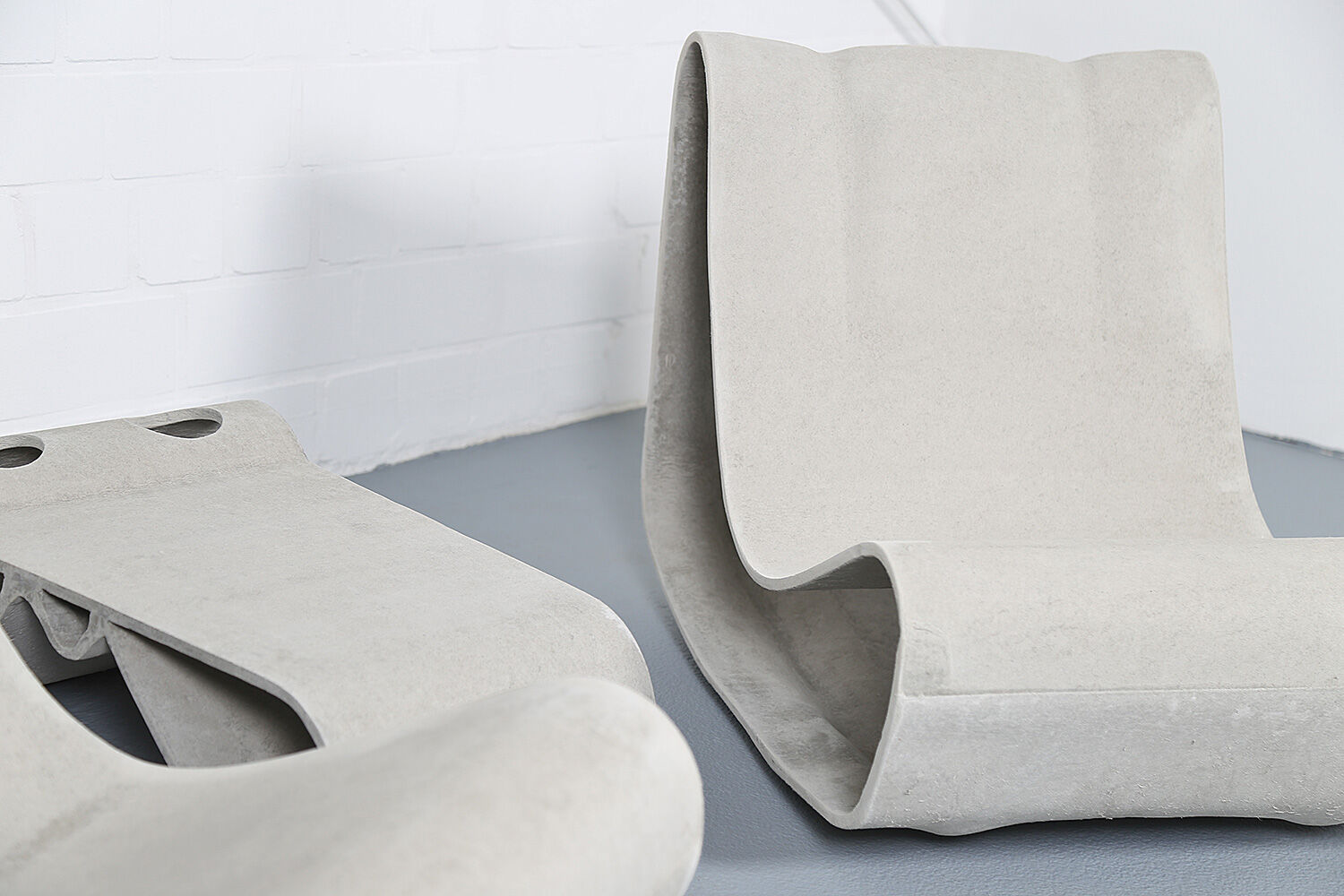 Swisspearl/Eternit Willy Guhl set of 2 Loop Chairs and 1 Loop Table