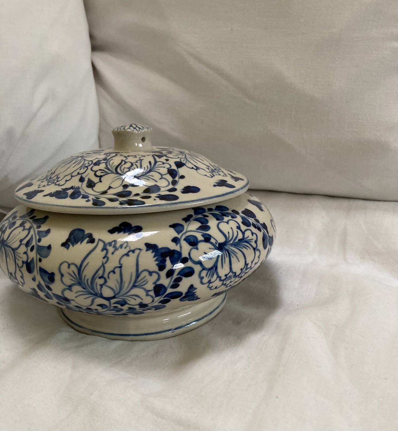 Antique Vietnamese bonbonnière