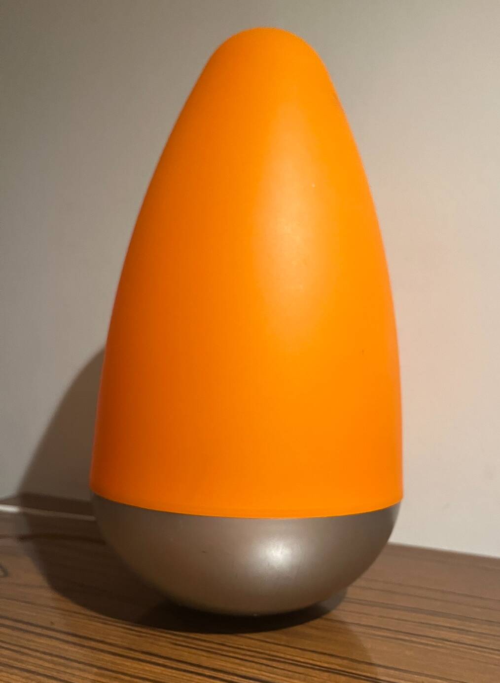 Vintage 70s space age design egg lamp