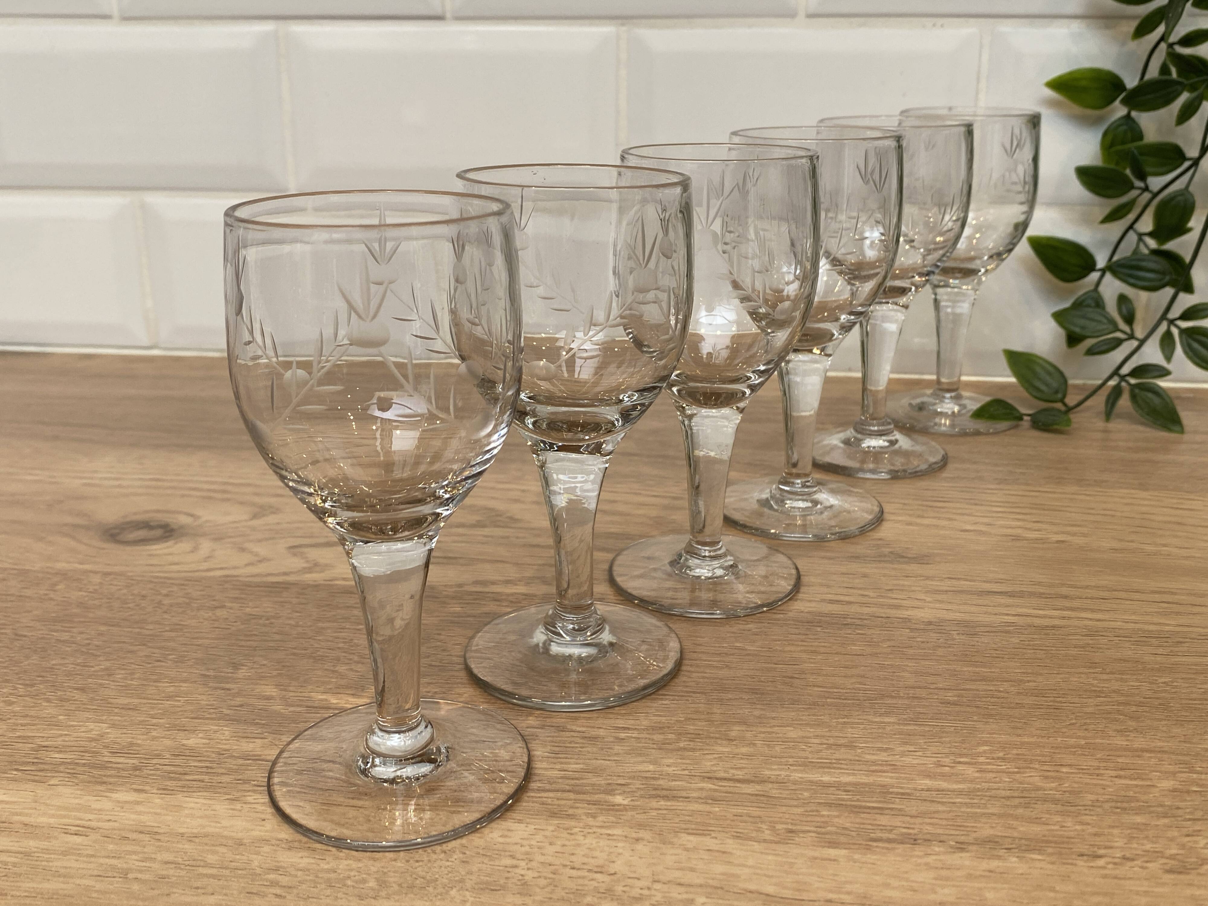 Set de 6 verres vin blanc gravés