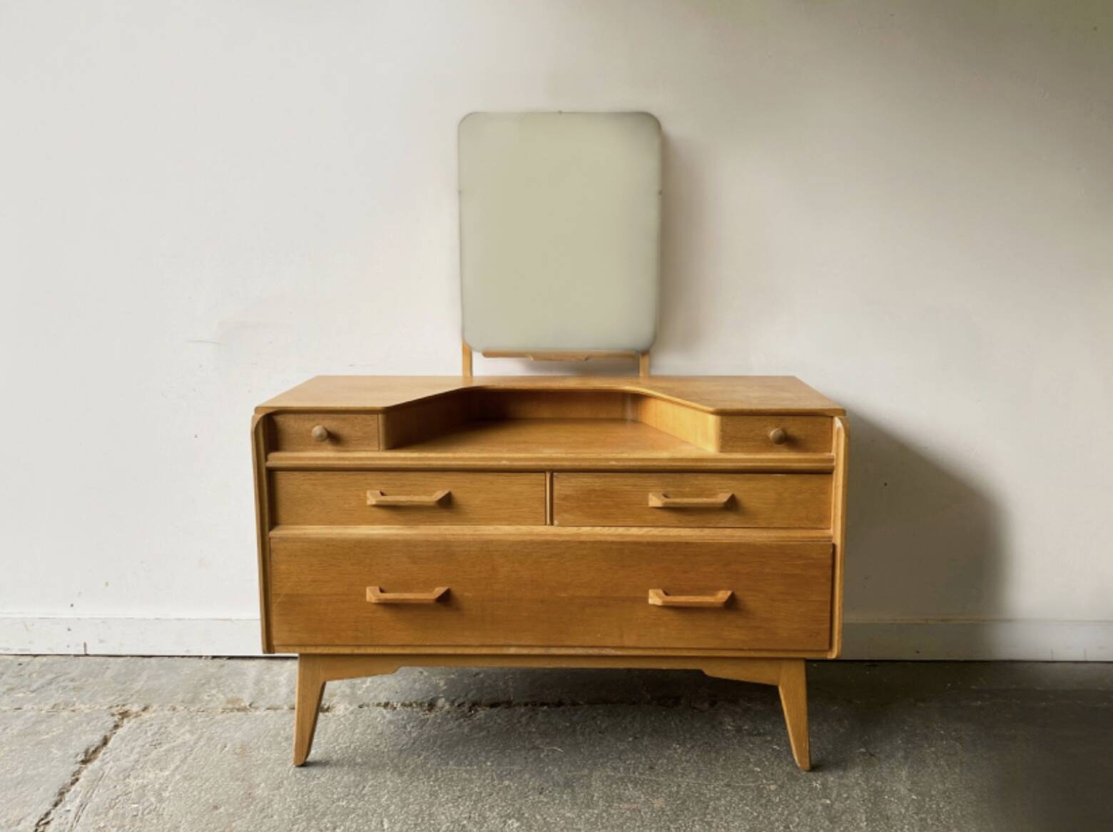 Coiffeuse en chêne par E. Gomme / G Plan, années 1950