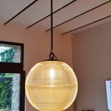 Street lamp to hang.