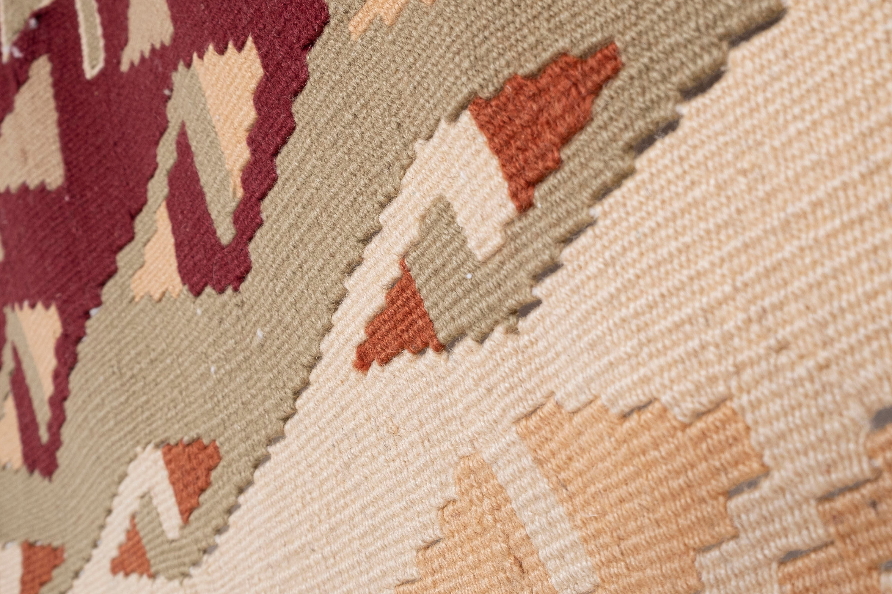 Vintage turkish kayseri kilim rug 4' x 7'5"