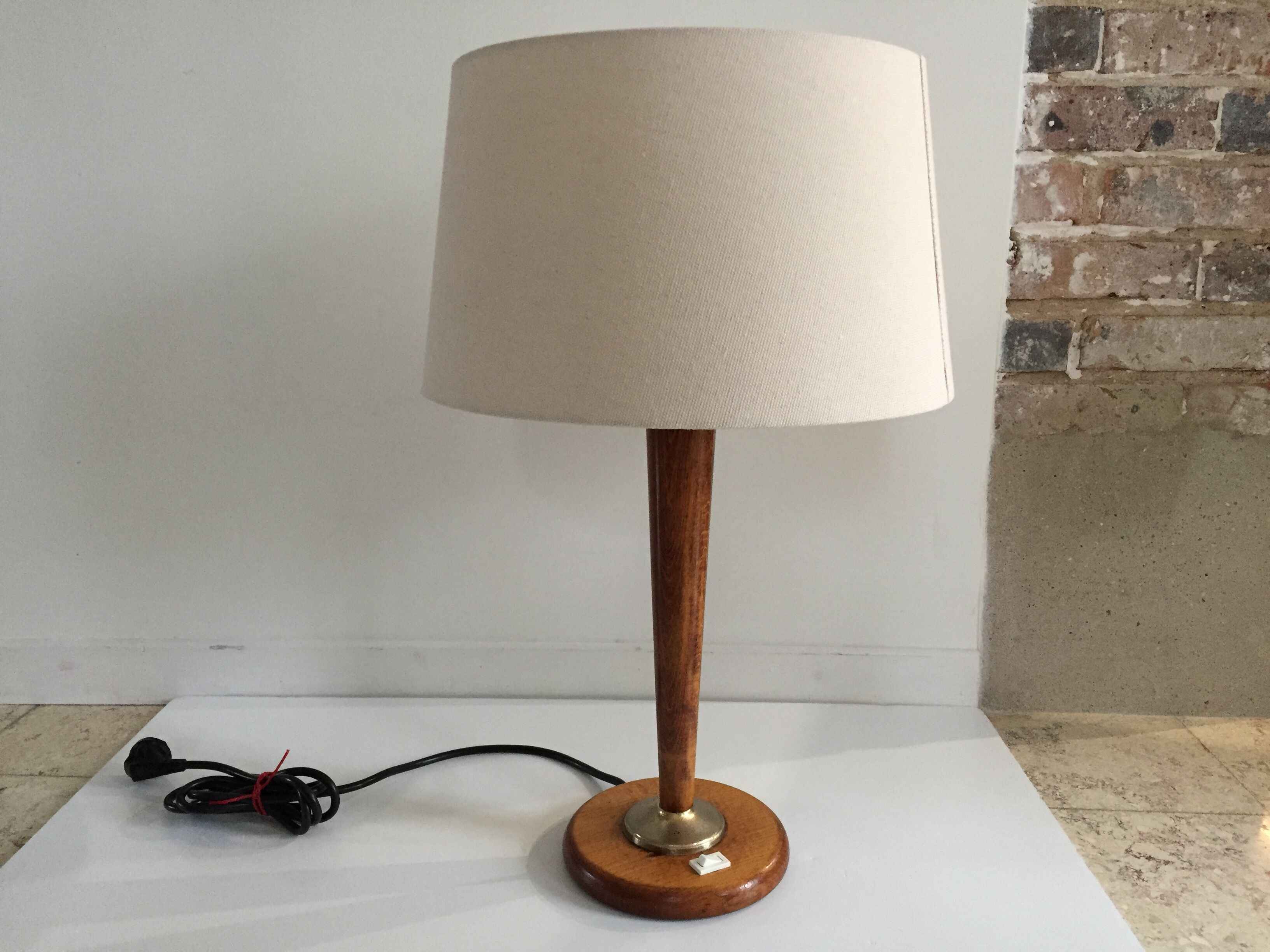 Chic wooden office lampe 1960