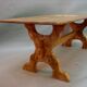 Table pied en x, dessus marqueté rosace et rose des vents