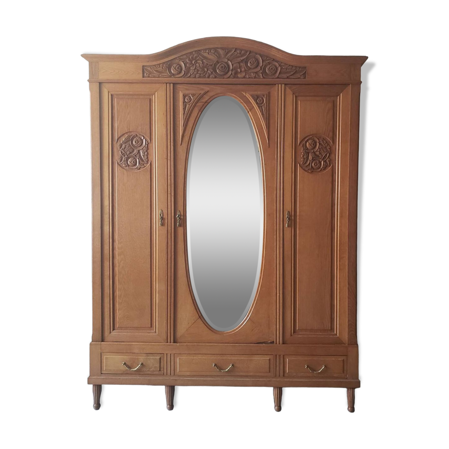 Solid oak dressing cabinet