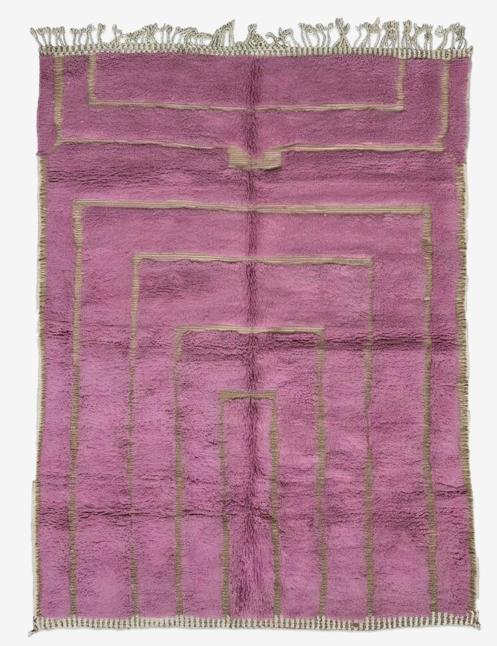 Contemporary Pink Rug - 250 x 200 cm