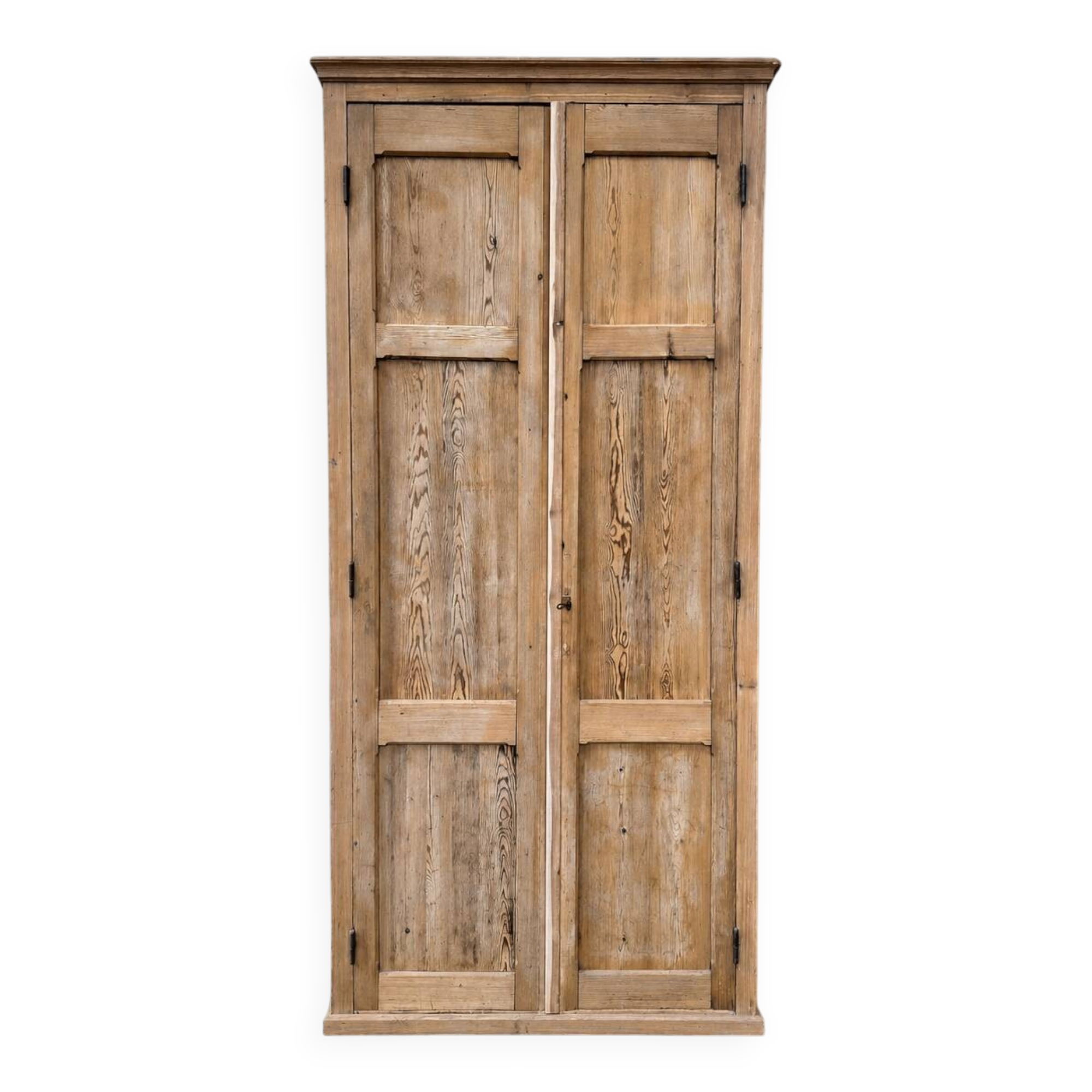 Armoire Parisienne