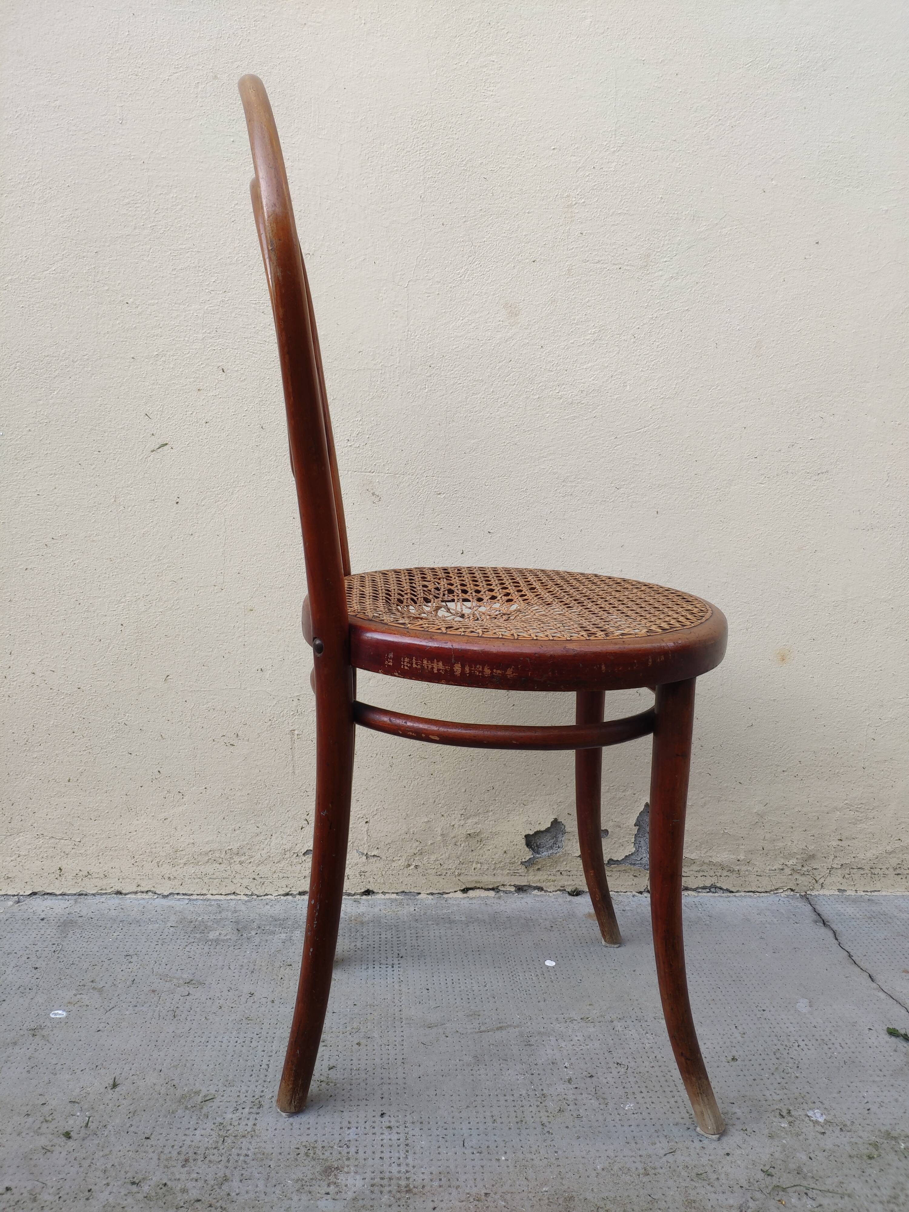 Pair of chairs Thonet n.  14 from 1861-1865, marked with a 1A label and a sun print